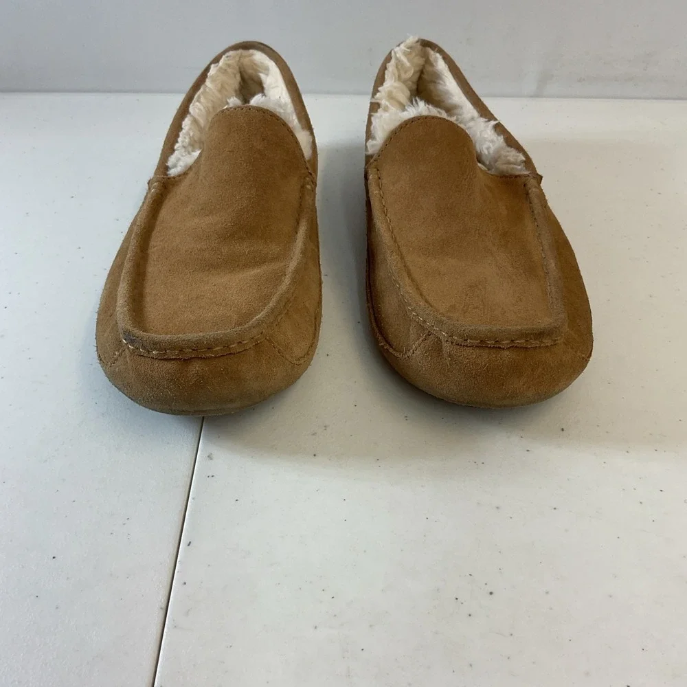 UGG Men's Chestnut Suede Ascot Slippers Size 12 Shearling Cabin Cozy Lounge